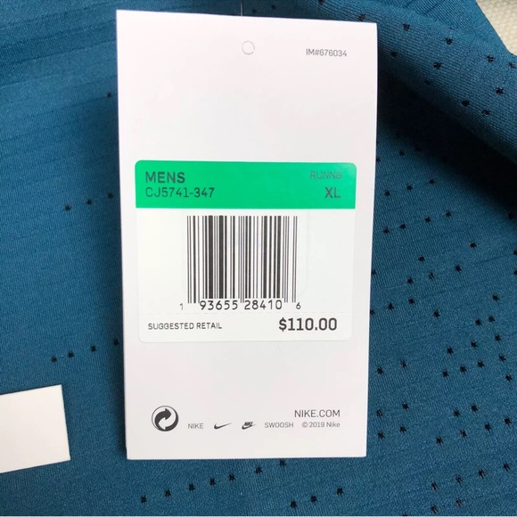 ✔️NIKE TECH PACK REFLECTIVE RUNNING SHIRT - Picture 11 of 13